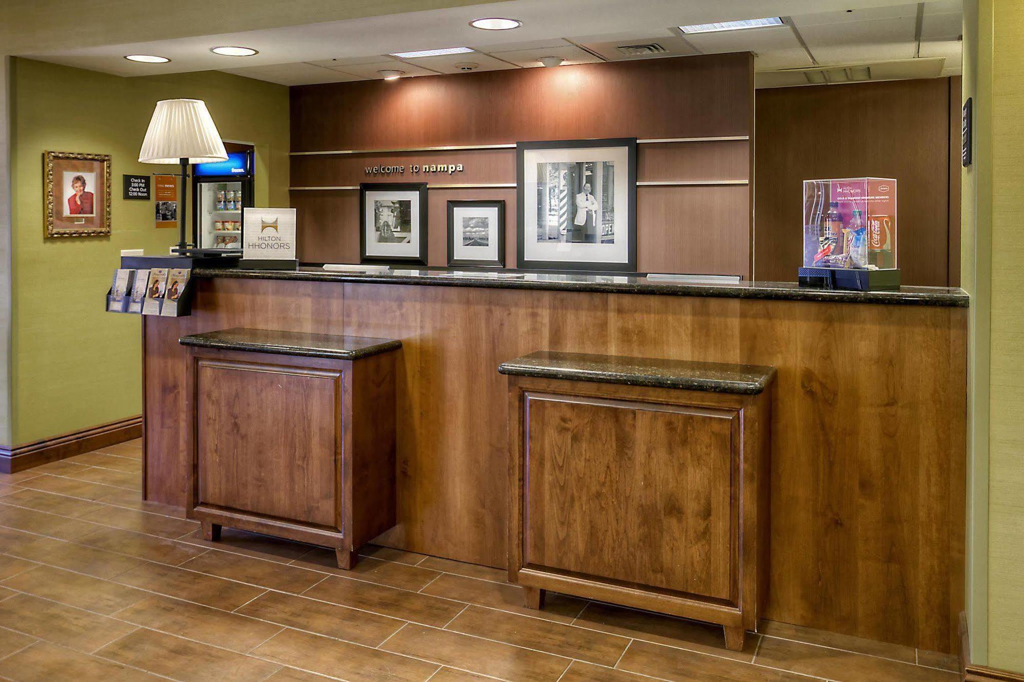 Hampton Inn & Suites Nampa At The Idaho Center Екстериор снимка